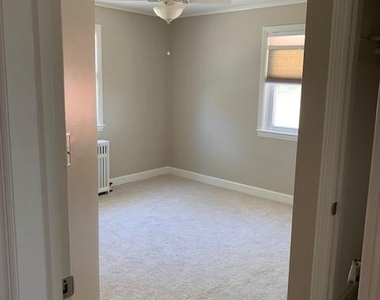 30 Sipple Avenue - Photo Thumbnail 6