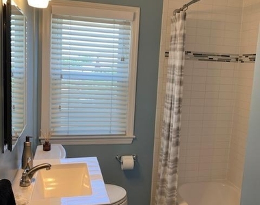 30 Sipple Avenue - Photo Thumbnail 4