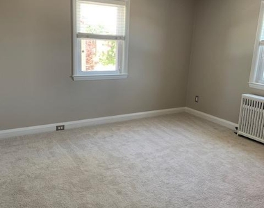 30 Sipple Avenue - Photo Thumbnail 7