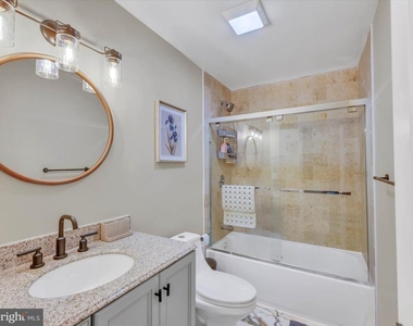 555 Presstman Street - Photo Thumbnail 16