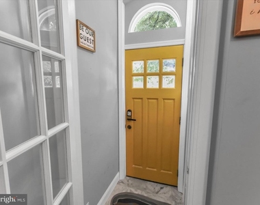 555 Presstman Street - Photo Thumbnail 4
