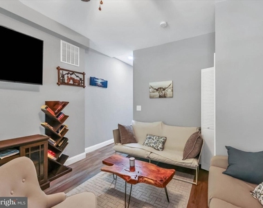 555 Presstman Street - Photo Thumbnail 7