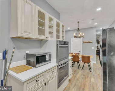 555 Presstman Street - Photo Thumbnail 10