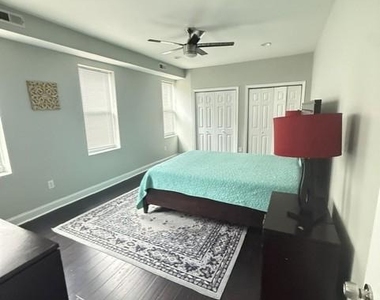 1046 W Lombard Street - Photo Thumbnail 8
