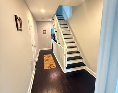 1046 W Lombard Street - Photo Thumbnail 1