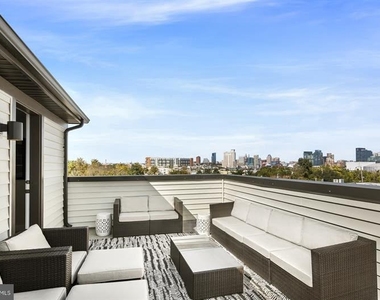 837 Lennox Street - Photo Thumbnail 3