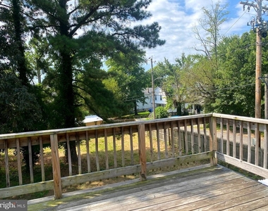421 E Lake Avenue - Photo Thumbnail 17