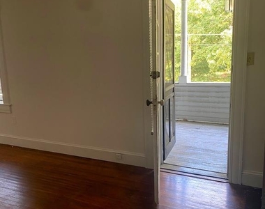 421 E Lake Avenue - Photo Thumbnail 16