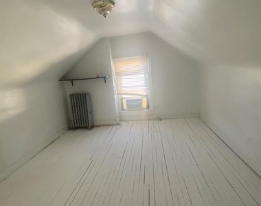 421 E Lake Avenue - Photo Thumbnail 21
