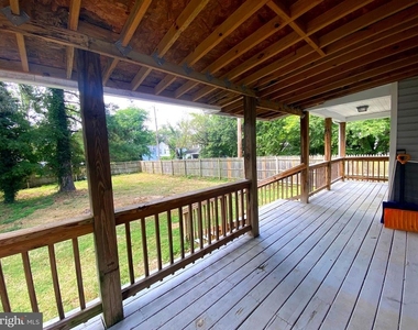 421 E Lake Avenue - Photo Thumbnail 7
