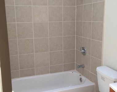 621 Linnard Street - Photo Thumbnail 6
