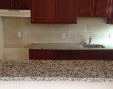 621 Linnard Street - Photo Thumbnail 15