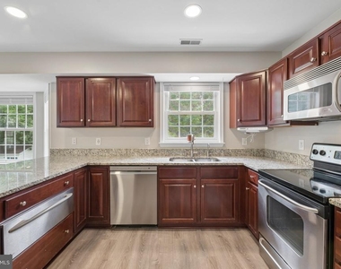 713 Mimosa Cove Road - Photo Thumbnail 22