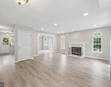 713 Mimosa Cove Road - Photo Thumbnail 21