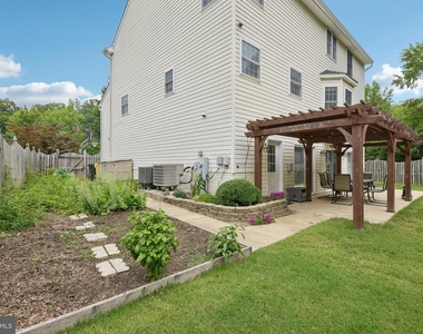713 Mimosa Cove Road - Photo Thumbnail 4