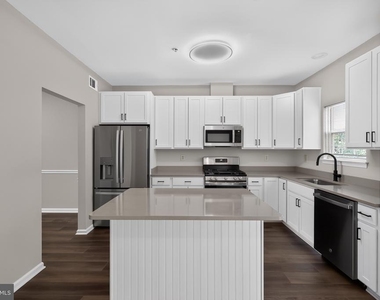 2434 Sandwich Court - Photo Thumbnail 6