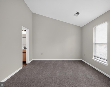 2434 Sandwich Court - Photo Thumbnail 13