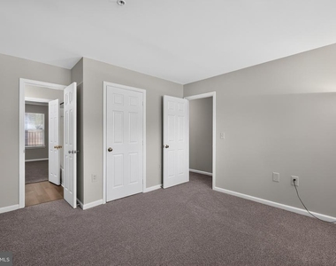 2434 Sandwich Court - Photo Thumbnail 25