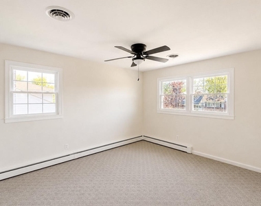 903 Janeka Lane - Photo Thumbnail 10