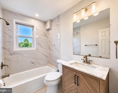 2851 Robinson Place Se - Photo Thumbnail 9