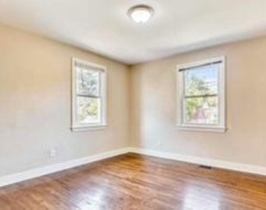 170 Chesapeake Street Sw - Photo Thumbnail 8