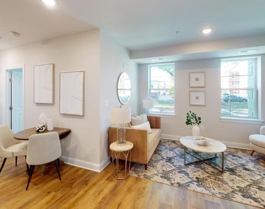 220 Hamilton Street Nw - Photo Thumbnail 2