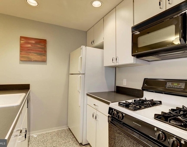 1807 California Street Nw - Photo Thumbnail 2