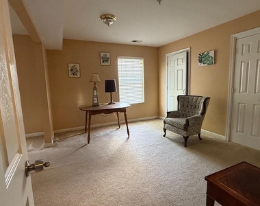 5212 Astor Place Se - Photo Thumbnail 5