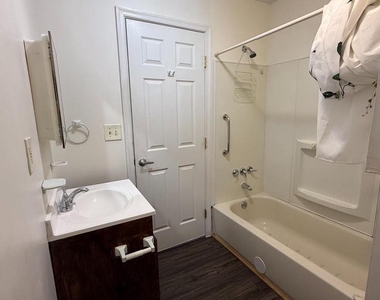 5212 Astor Place Se - Photo Thumbnail 72