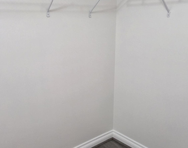 5722 Wellesley Lane - Photo Thumbnail 24