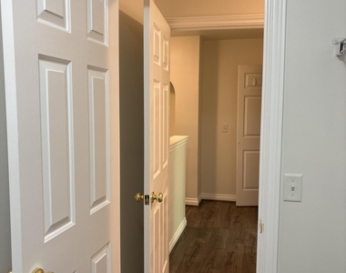 5722 Wellesley Lane - Photo Thumbnail 12