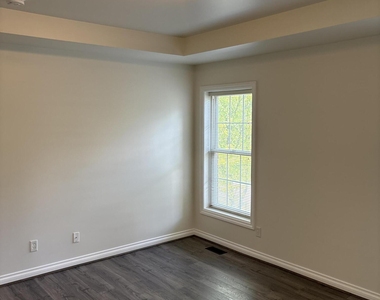 5722 Wellesley Lane - Photo Thumbnail 14