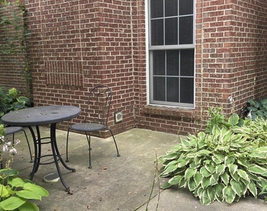 5722 Wellesley Lane - Photo Thumbnail 2