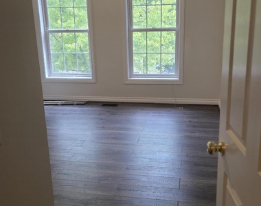 5722 Wellesley Lane - Photo Thumbnail 30