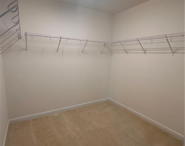 1423 Goldsboro Avenue - Photo Thumbnail 10