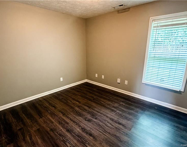 770 Conestoga Drive - Photo Thumbnail 6