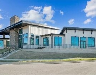 708 Longleaf Grove Lane - Photo Thumbnail 14