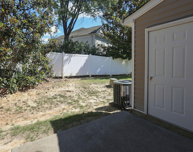 8843 Thornton Town Place - Photo Thumbnail 30