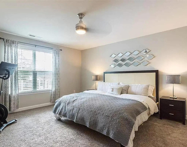 1743 Grandmaster Way - Photo Thumbnail 16