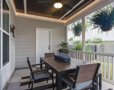 1743 Grandmaster Way - Photo Thumbnail 26