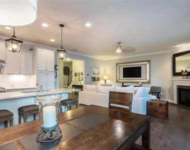 1743 Grandmaster Way - Photo Thumbnail 3