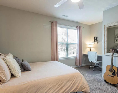 1743 Grandmaster Way - Photo Thumbnail 13