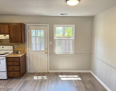 4401 Bleeker Court - Photo Thumbnail 3