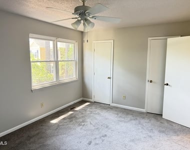 4401 Bleeker Court - Photo Thumbnail 7