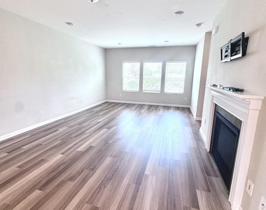 1503 Kiln Court - Photo Thumbnail 13