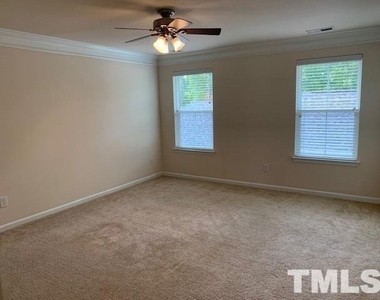 2504 Historic Circle - Photo Thumbnail 9