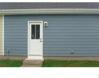 2504 Historic Circle - Photo Thumbnail 16