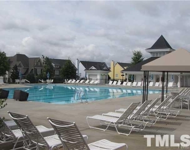 2504 Historic Circle - Photo Thumbnail 17