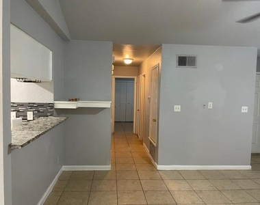 16024 Windermere Dr - Photo Thumbnail 7
