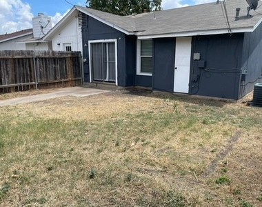 16024 Windermere Dr - Photo Thumbnail 15